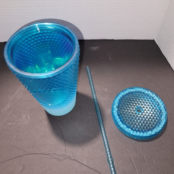Starbucks 2023 Glacier Blue Ombre GRADIENT Studded Tumbler Grande - Picture 6 of 6